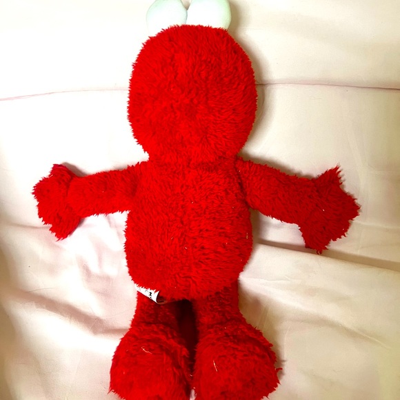 Adorable stuffed Elmo - Picture 3 of 4